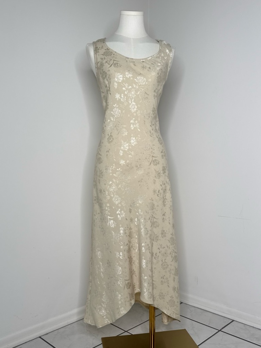 Cream Floral Jacquard Scoop-Neck Maxi Dress